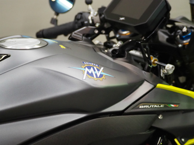 AGUSTA MV 1000RR コーティング実績画像